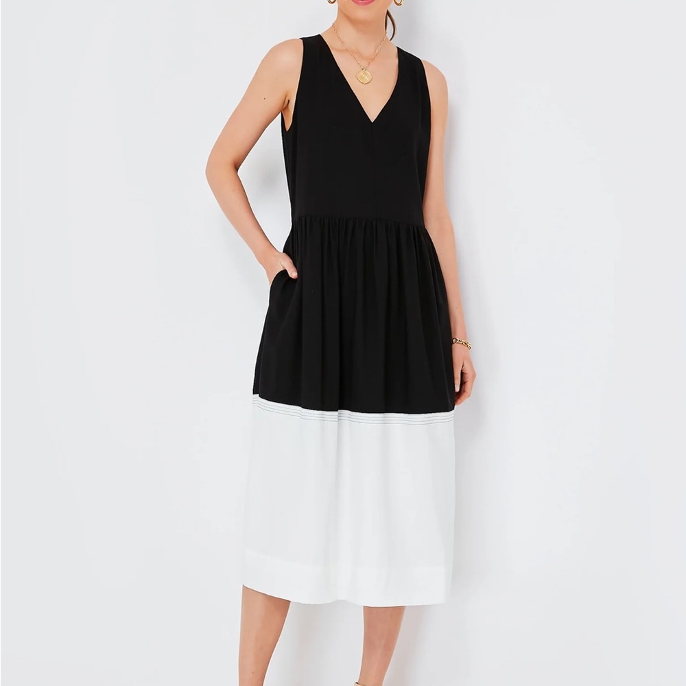 POMANDER PLACE

Black and White Dylan Dress